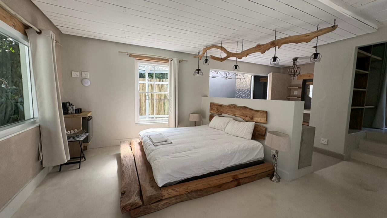 Intimate Sanctuaries